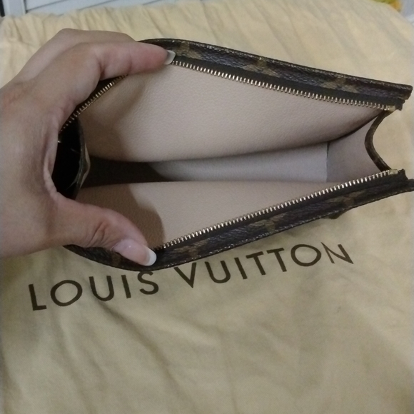 Louis Vuitton monogram pochette - Picture 6 of 8